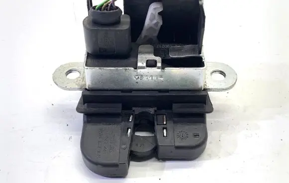 Seat Altea Tailgate exterior lock 5P0827505F