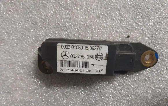 Mercedes-Benz C W203 Airbag deployment crash/impact sensor 0018204426 a0018204426