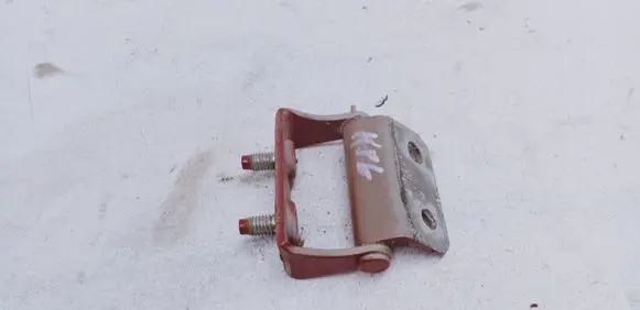 Tailgate/trunk/boot hinge