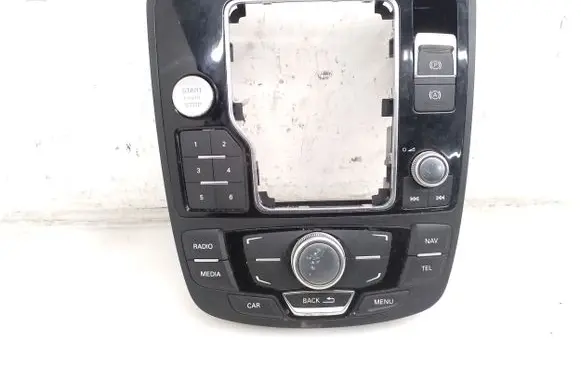 Head unit multimedia control