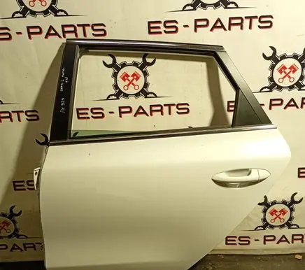 KIA Ceed Rear door