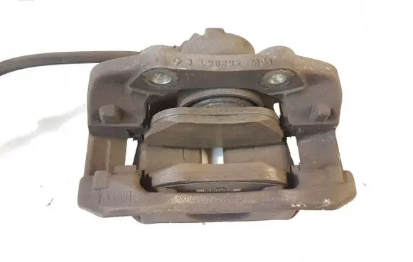 Peugeot 208 Front brake caliper 9824176580
