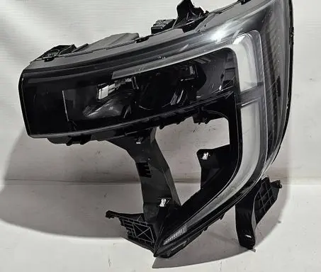 Renault Master III Headlight/headlamp 260609073R