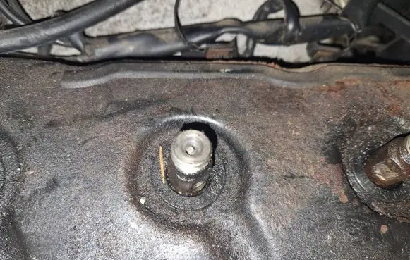 Audi A6 S6 C5 4B Fuel injector