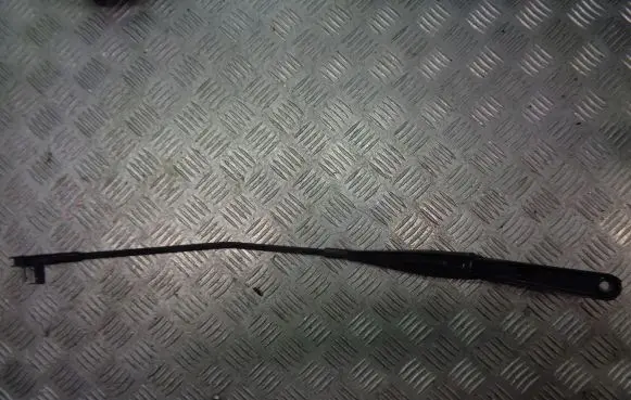 Ford Focus Front wiper blade arm