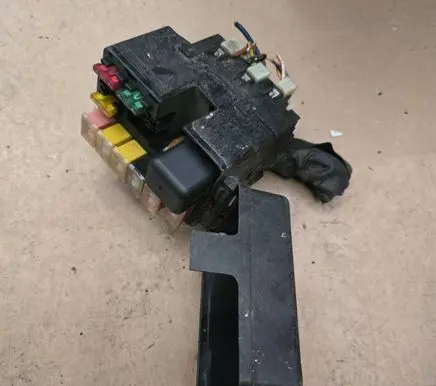 Mazda 323 Fuse box set 71246391