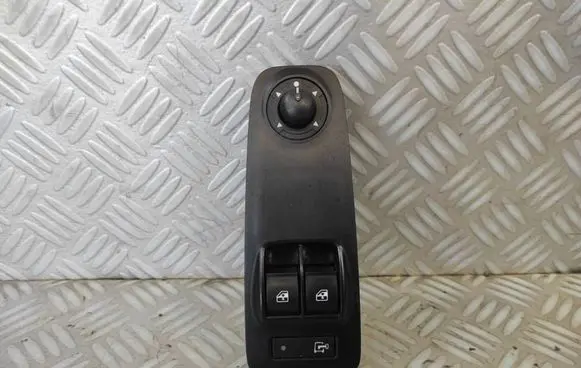 Peugeot Boxer Electric window control switch 07355329050 30170573