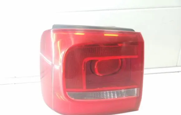 Volkswagen Touran II Rear/tail lights