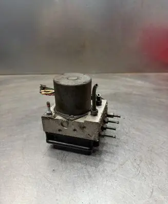 Toyota Avensis T270 ABS Pump 0265950749