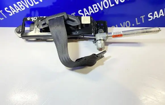 Volvo V50 Front seatbelt 8639692 6090888R0A