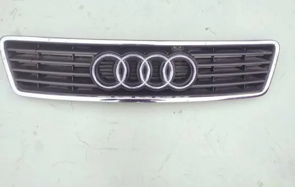 Audi A6 S6 C5 4B Front grill 4B0853651A