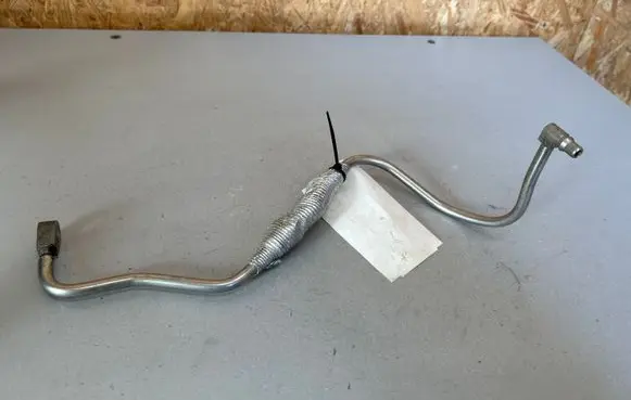 Opel Astra K Turbo turbocharger oiling pipe/hose 688732768