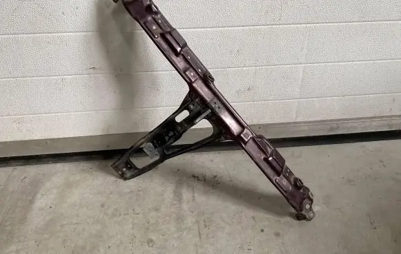 Audi 80 90 S2 B4 Top upper radiator support slam panel