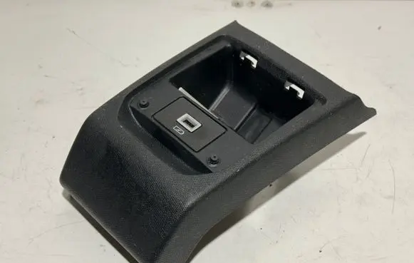 Peugeot 308 Center console 9800052377 98217039DX