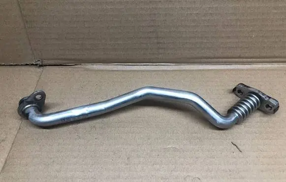 Skoda Octavia Mk4 Turbo turbocharger oiling pipe/hose 05L145736B