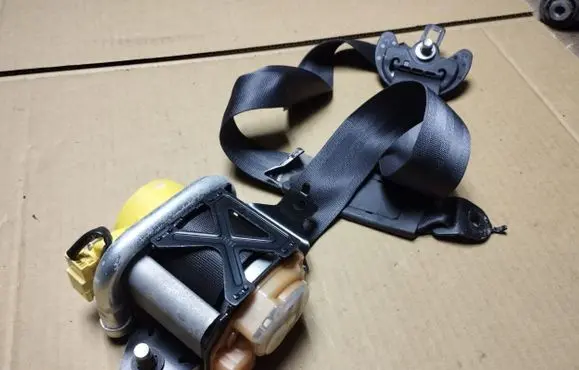 Honda Legend Front seatbelt TKAF8J1317