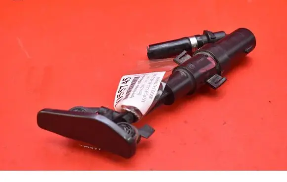 BMW 3 E46 Windshield washer spray nozzle 