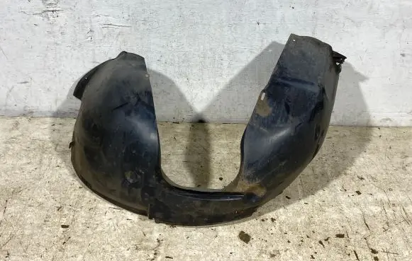 Volvo C30 Front wheel arch liner splash guards