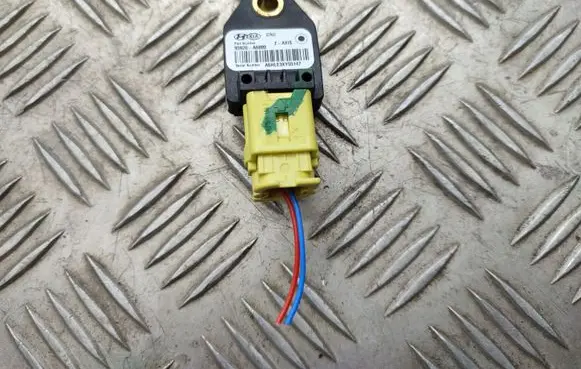 KIA Ceed Airbag deployment crash/impact sensor 95920A6000