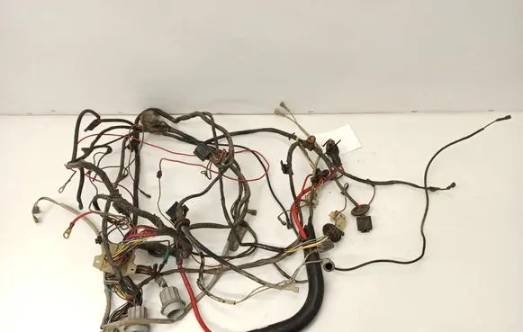 Volkswagen K70 Engine installation wiring loom