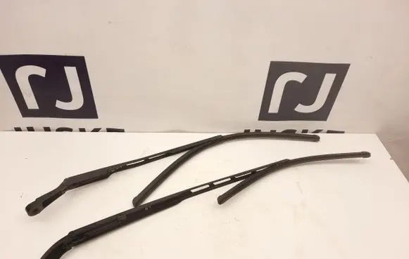 Audi A8 S8 D4 4H Windshield/front glass wiper blade 3392125896 3392125894