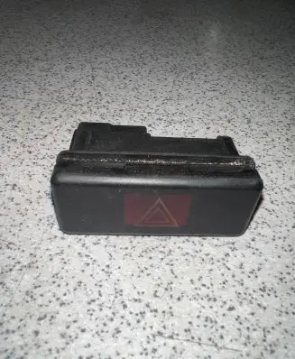 BMW 5 E39 Hazard light switch 8350947