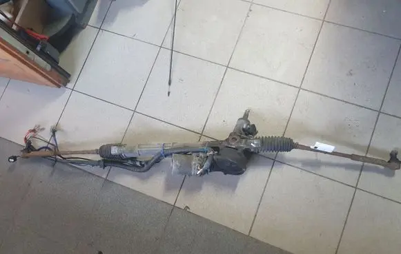 Subaru Legacy Steering rack E262270011 Q003TB0071