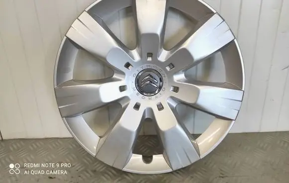 Citroen Berlingo R16 wheel hub/cap/trim 9682035980 9682035780