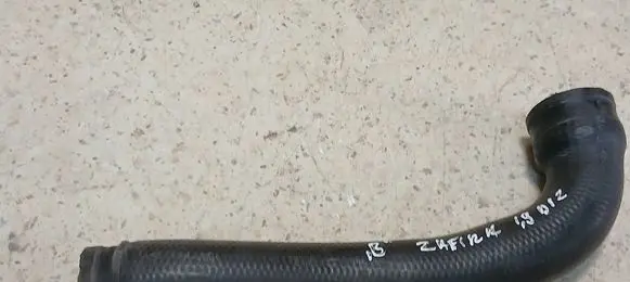 Opel Zafira B Intercooler hose/pipe