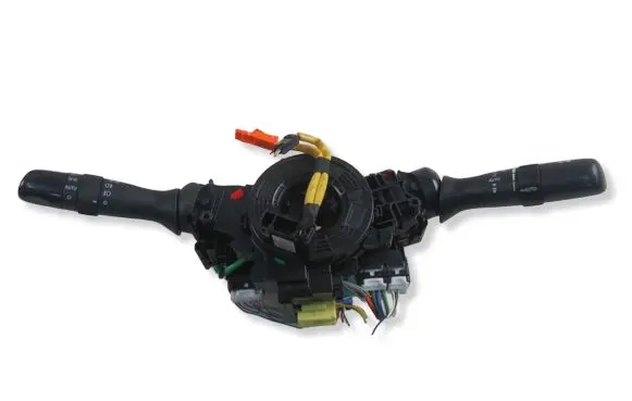 Toyota Avensis T270 Indicator stalk 0519017F373