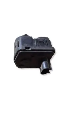 Volvo S40, V40 Headlight level adjustment motor 00728232
