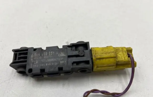 Audi A4 S4 B6 8E 8H Airbag deployment crash/impact sensor 8E0959651A