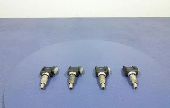BMW X5 E53 Tire pressure sensor 6887140