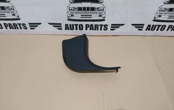 BMW 3 E90 E91 Foot area side trim 7066990