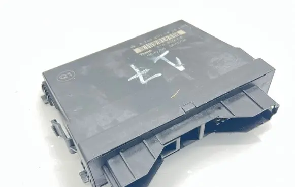 Mercedes-Benz CLK A209 C209 Comfort/convenience module A2098205926
