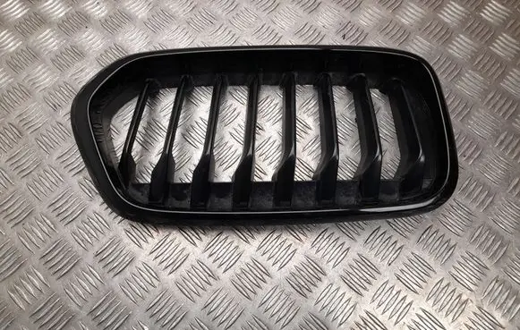 BMW X2 F39 Front grill 7424777