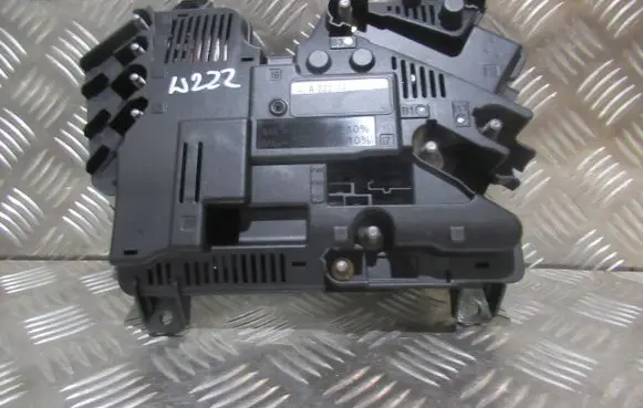 Mercedes-Benz S W222 Fuse box set 