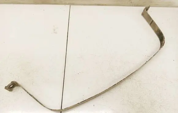 Audi A6 S6 C5 4B Fuel tank mounting bracket