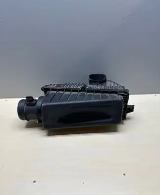 Alfa Romeo Giulia Air filter box 50546941