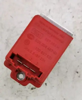 Audi TT Mk1 Heater blower motor/fan resistor 1J0907521 5DS00646701 657364M