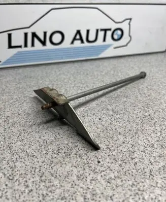 Battery bracket