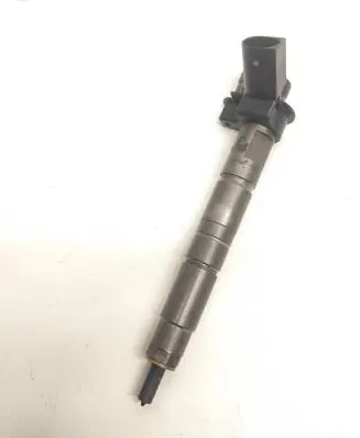 BMW 6 F12 F13 Fuel injector 7823461