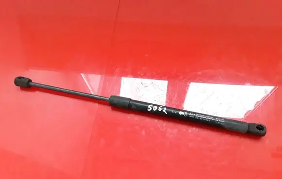 Opel Antara Front bonnet/hood damper/strut 96661404