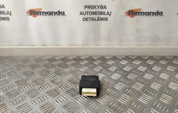 Toyota Prius Prime Window wiper relay 8594047060 4230003000