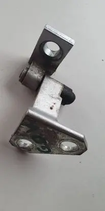 Volkswagen PASSAT B7 Rear door upper hinge