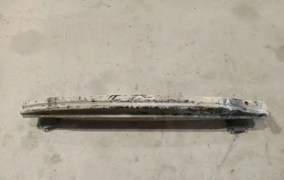 Volkswagen PASSAT B6 Rear beam 