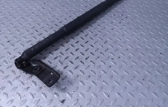 BMW X1 U11 Tailgate/trunk strut/damper 9450466 51249450466