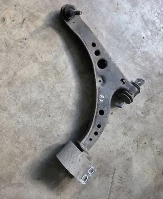 Front lower control arm/wishbone