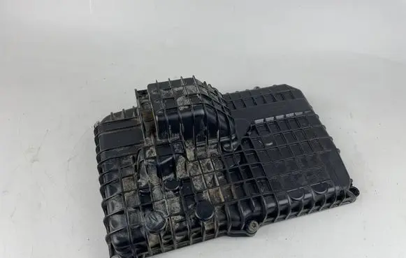 Chrysler Pacifica Gearbox sump 04752951AA