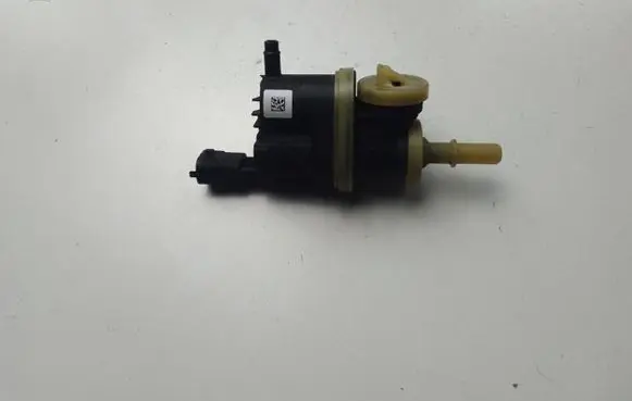 Alfa Romeo Giulia Turbo solenoid valve 05281451AA